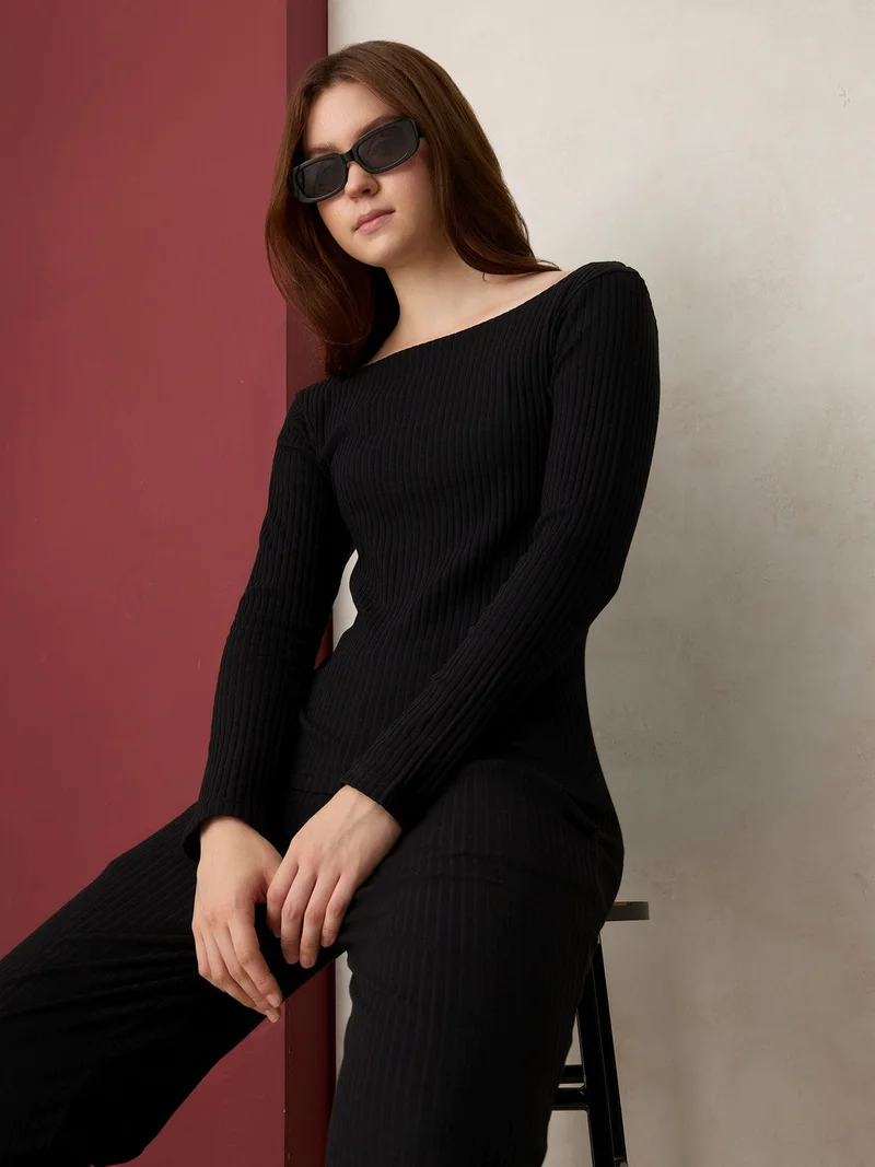 OUTZIDR Black Off Shoulder Fitted Top Co-Ord Set